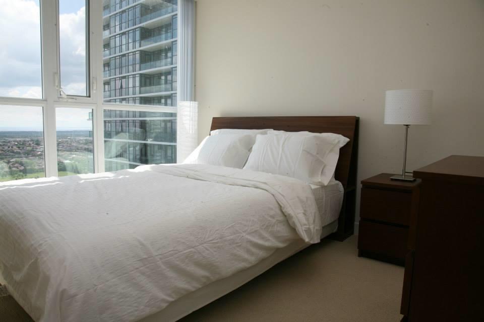 Accurate Plus Furnished Apartment- Brickstone Mews Mississauga Ruang foto