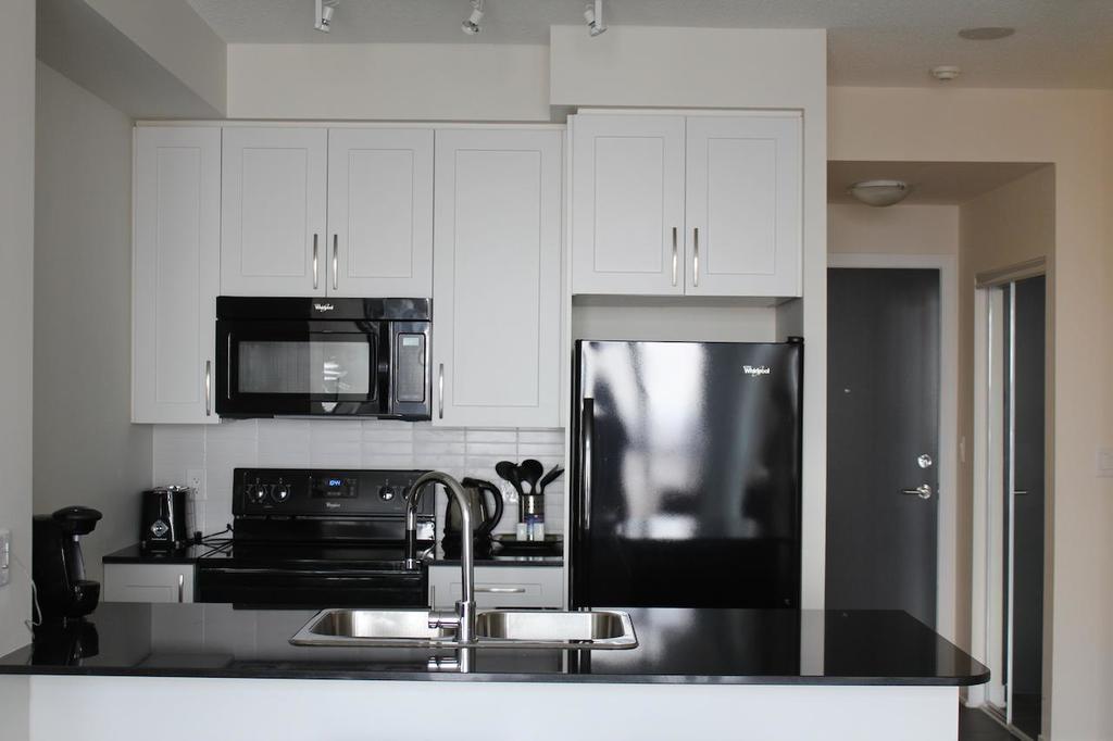 Accurate Plus Furnished Apartment- Brickstone Mews Mississauga Ruang foto