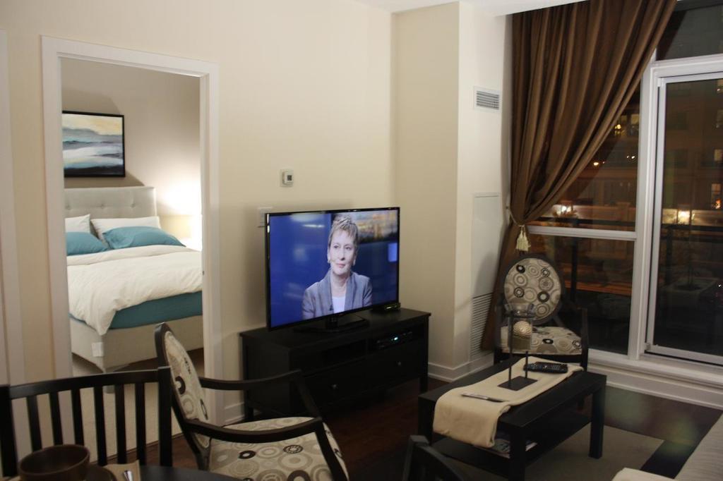 Accurate Plus Furnished Apartment- Brickstone Mews Mississauga Ruang foto