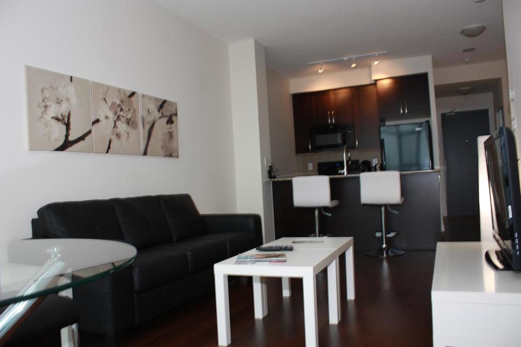 Accurate Plus Furnished Apartment- Brickstone Mews Mississauga Ruang foto