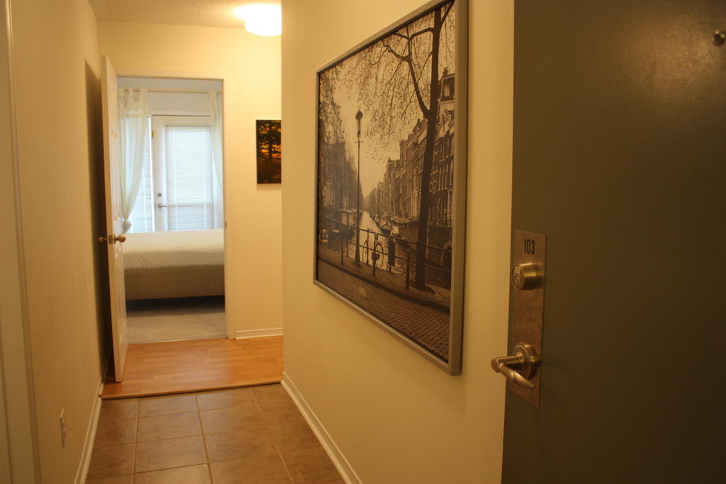 Accurate Plus Furnished Apartment- Brickstone Mews Mississauga Ruang foto