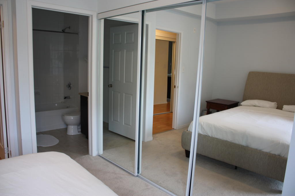 Accurate Plus Furnished Apartment- Brickstone Mews Mississauga Ruang foto